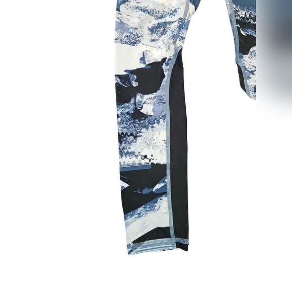 Under Armour leggings - Picture 2 of 3